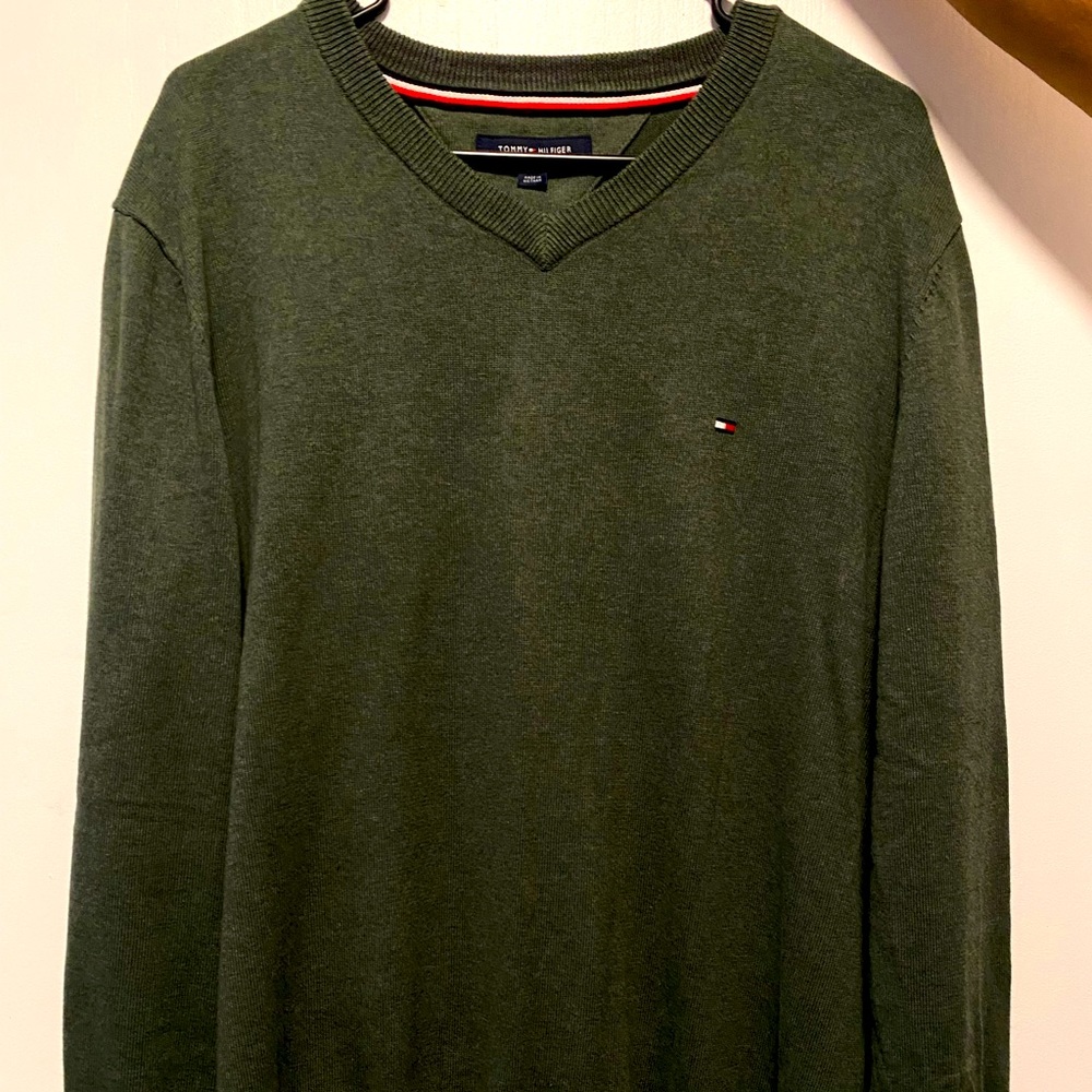 Tommy Hilfinger sweater
